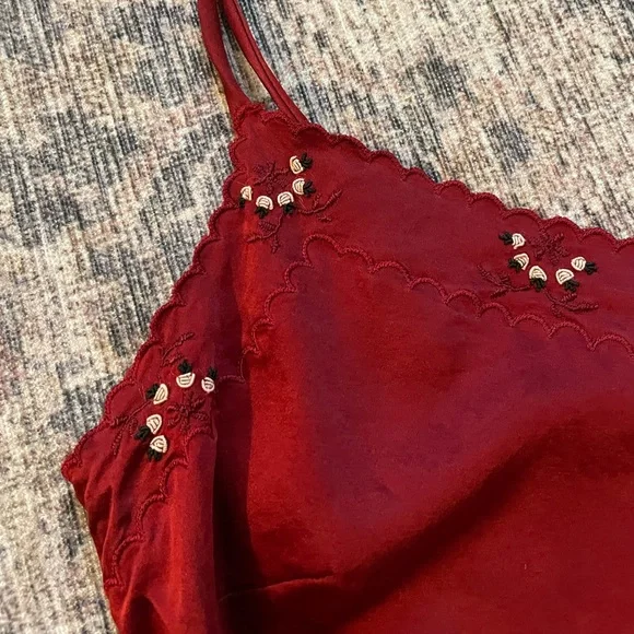 Doen Silk Cami & Shorts Set - Picture 4 of 16